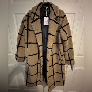 Jessica Simpson Checkered Teddy Jacket in Camel and  Black